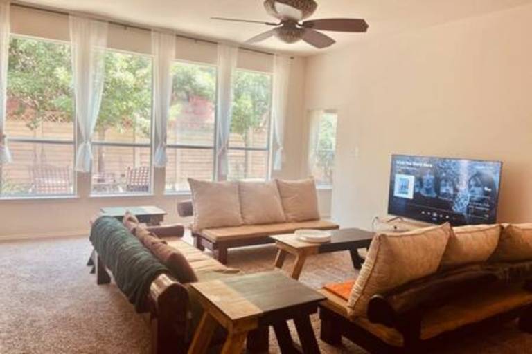 House  Grapevine