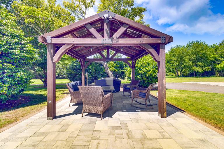 Pet-Friendly Home w/ Gazebo: Minutes to Beach! — photo 3