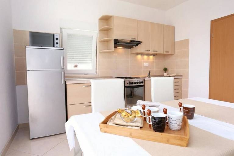 Rental apartment with barbecue & terrace | Sea view | Beach nearby | Pet-friendly — photo 5