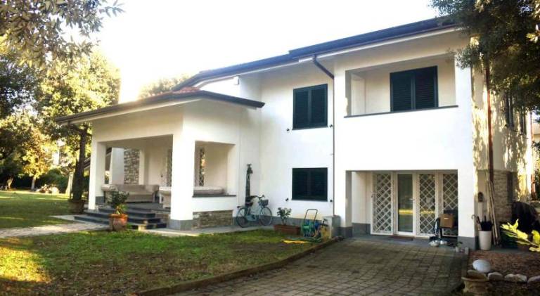 Apartment with 2 rooms for 6 persons in Pietrasanta
