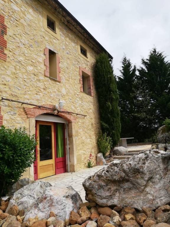 Fully equipped lovely gite with patio, garden & barbecue | Pets allowed — photo 4