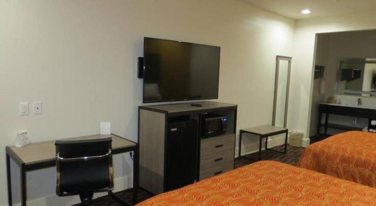 Americas Best Value Inn & Suites Houston Veterans Memorial