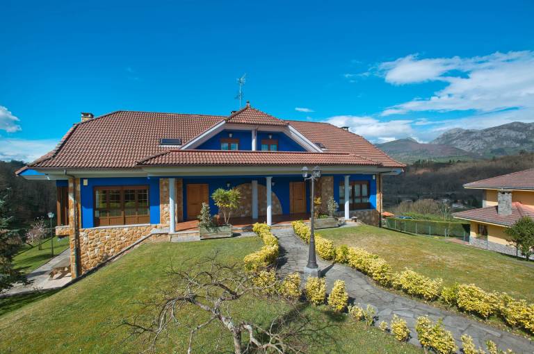 Chalet Sevares