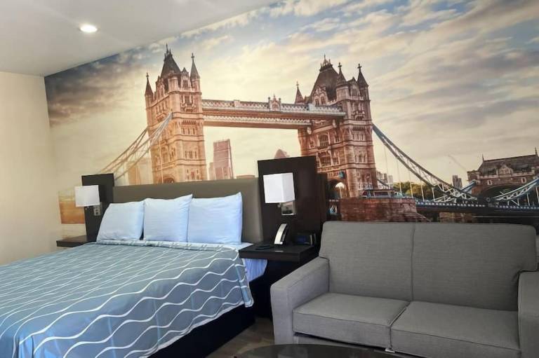 Elite Inn & Suites