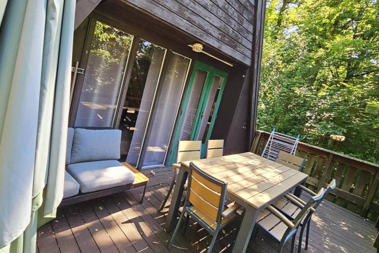 Chalet with pool — photo 2