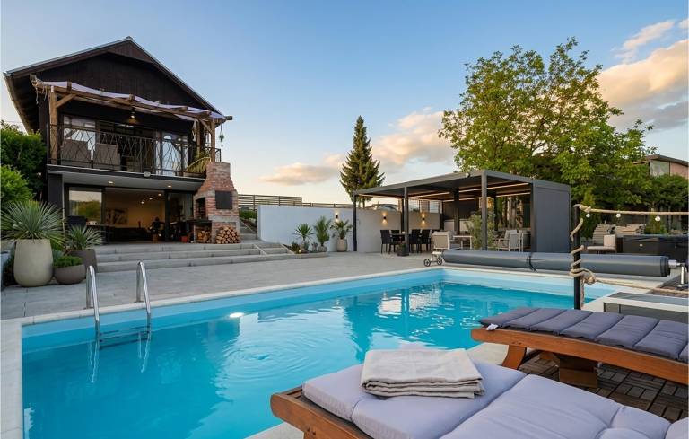 Ferienhaus in Gornji Tomaš, Zentral Kroatien, Kroatien