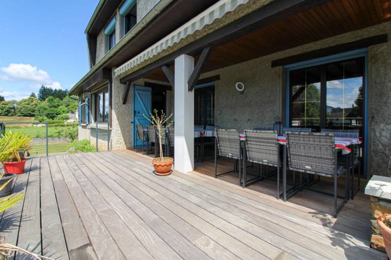 Gite with patio & yard | Pet-friendly — photo 4