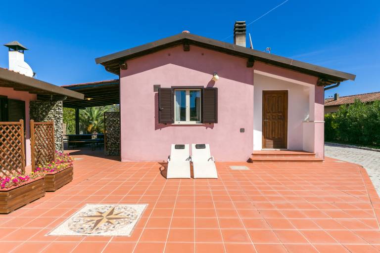 Villa "Roberta" 400 Meters From the Sea — photo 5