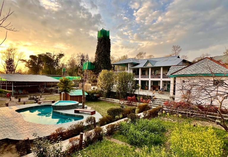 Moonshine Villa in Baijnath