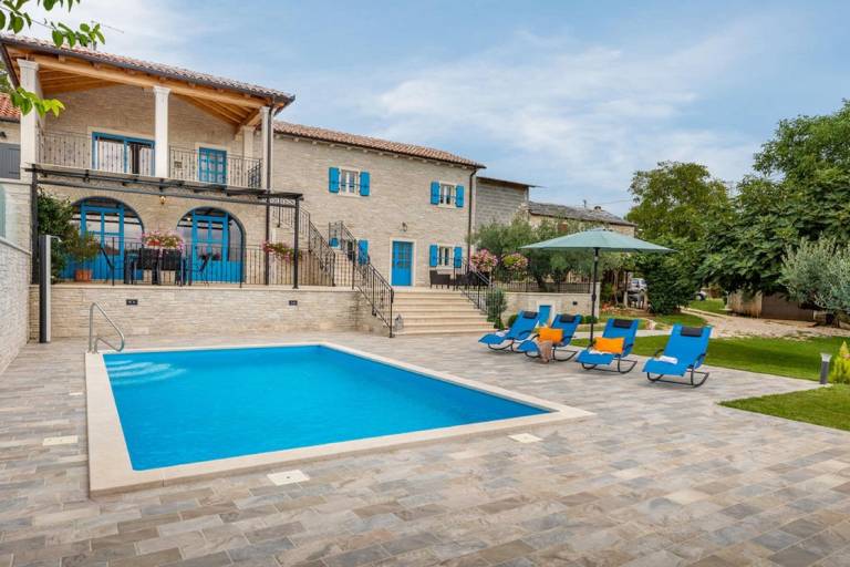 Vila Sveta Lucija