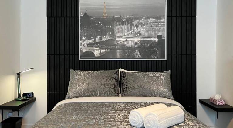 Private Room with Shared Bathroom in West Toronto