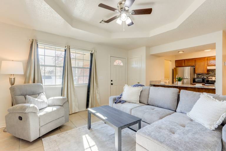 Home w/ Fenced Yard Near Dtwn Rogers! — photo 5