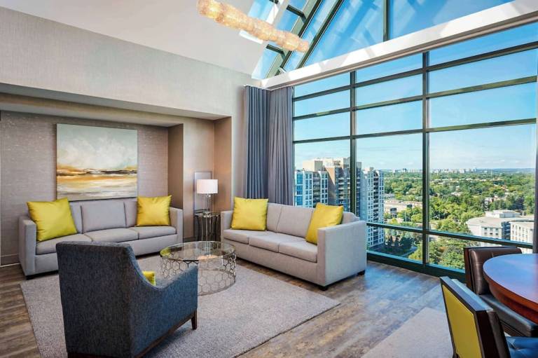 Novotel Toronto North York