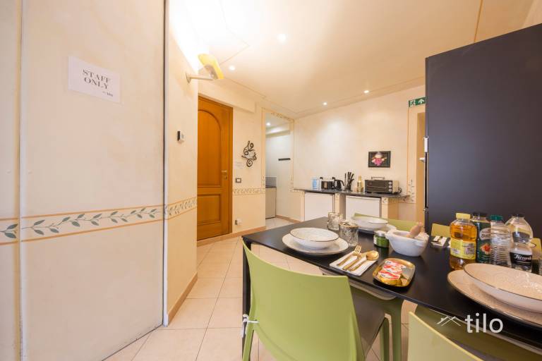 Family-oriented nice bed and breakfast with yard, terrace & private pool | Close to Piazza De Ferrari | Pet-friendly — photo 3