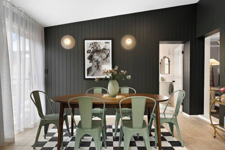 Cottage Sheedys Gully