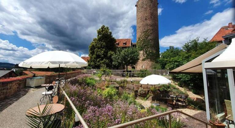 Hotel & Cafe Schachtenburg in Giessen