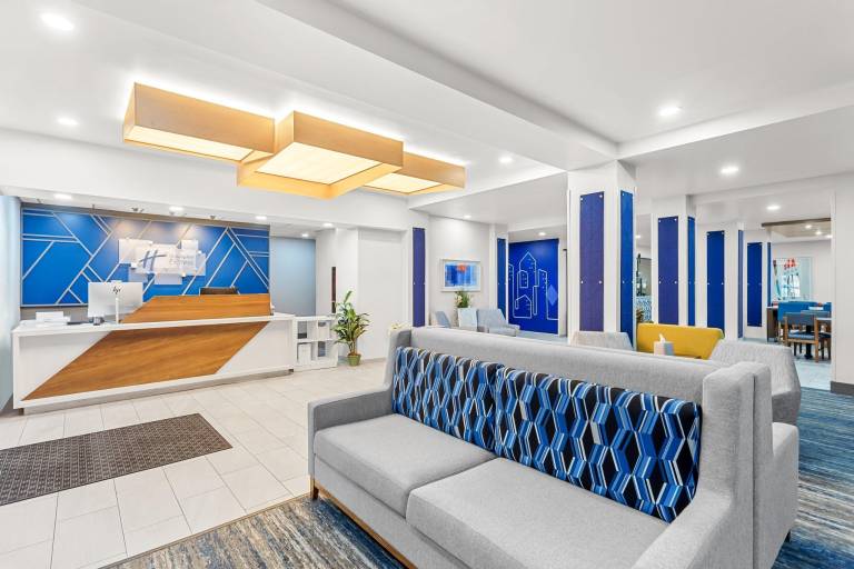 Holiday Inn Express & Suites Cross Lanes By IHG — photo 2