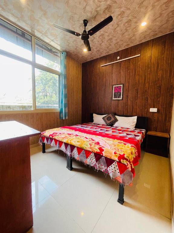 Anna Stay Tapovan in Rishikesh