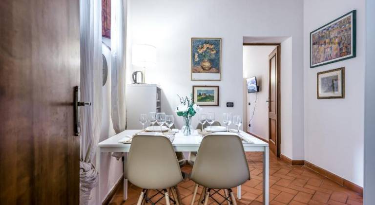 Hostly-Santa Maria Tower Suite-Just by the Tower — photo 5