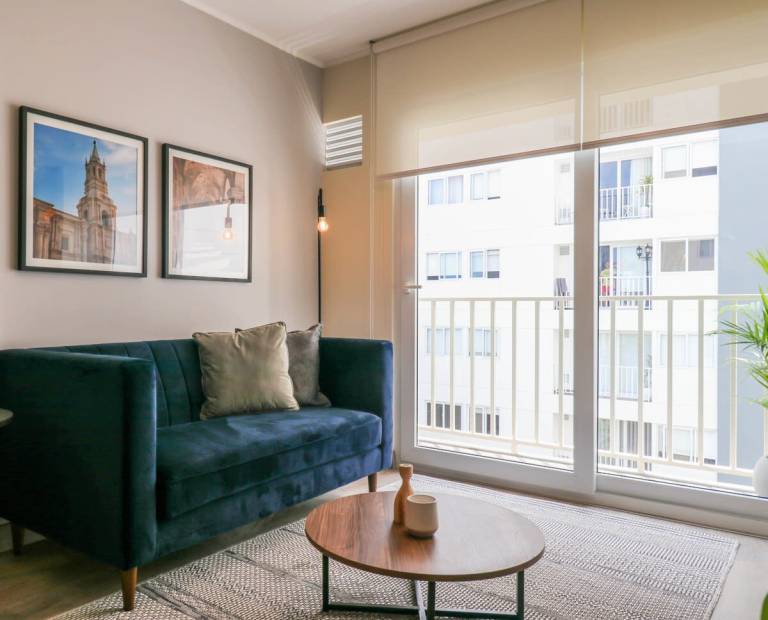 w Marvelous 2BR with balcony in Miraflores