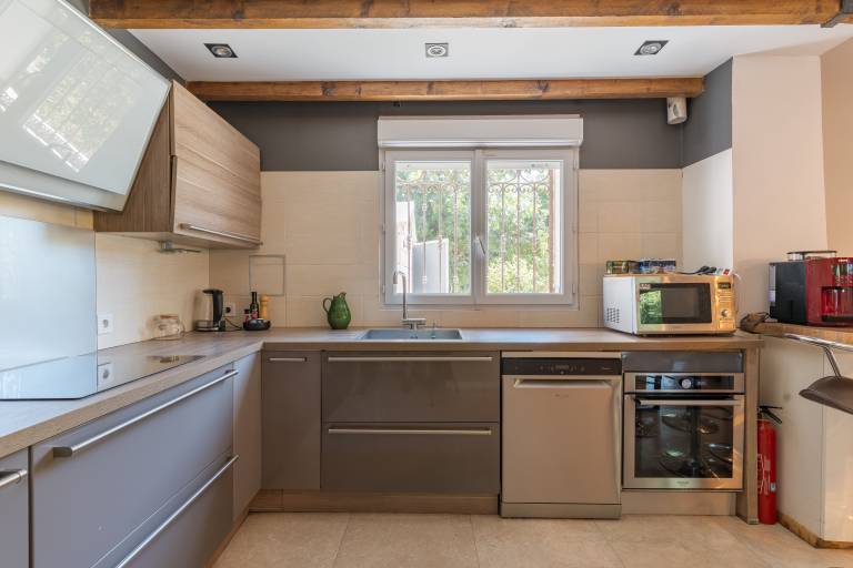 Villa 'Aix En Provence' with Private Terrace, Wi-Fi and Air Conditioning — photo 5