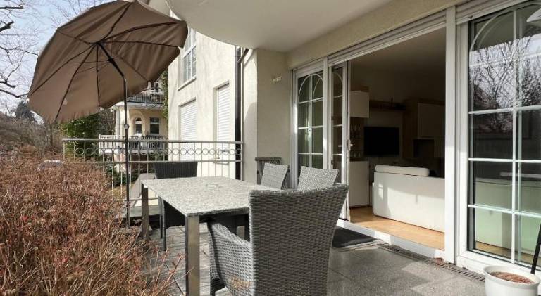 Rental apartment with patio & garden — photo 2