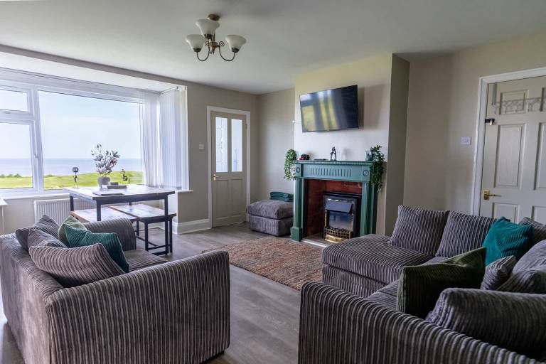 Rental apartment with yard | Beach view | Good for workation in Bridlington