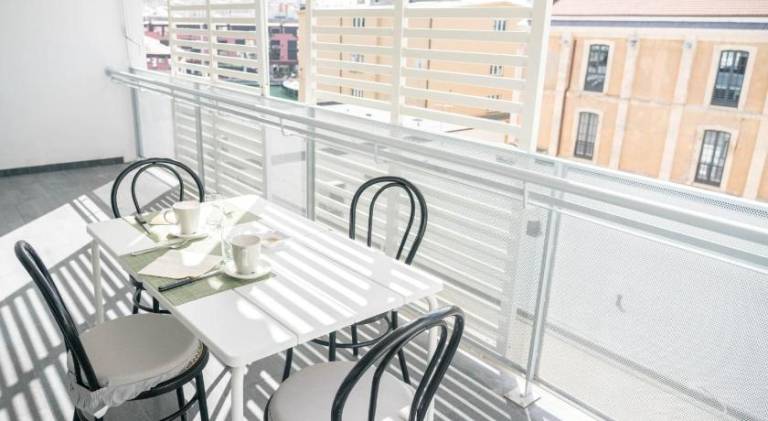 Rental apartment with terrace | Next to Via Giuseppe Garibaldi — photo 3