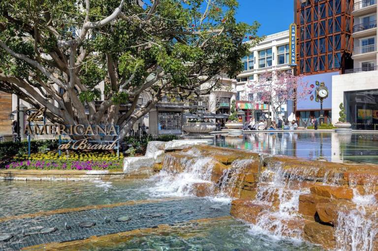 Holiday Inn Express And Suites Glendale Downtown by IHG