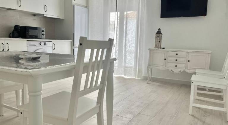 Charming holiday apartment with terrace | Pets are welcome — photo 3