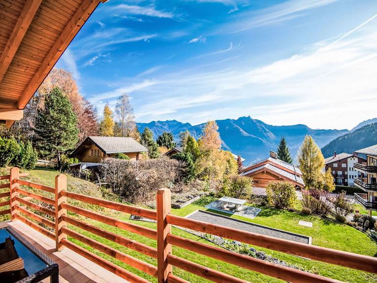 House with yard, terrace & barbeque | Nature view — photo 5