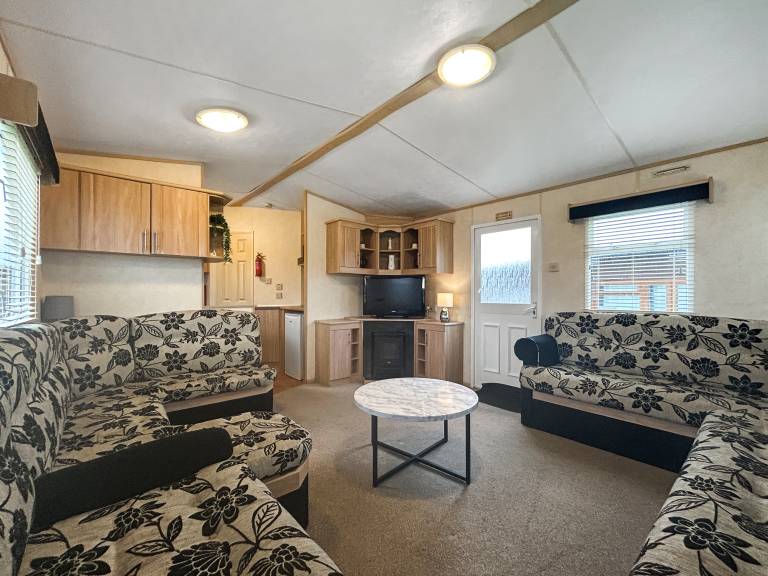 Family-oriented pleasant cottage | River view | Pets are welcome — photo 4