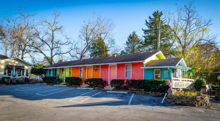 Sherwood Court Cottages & Guest Rooms — photo 3