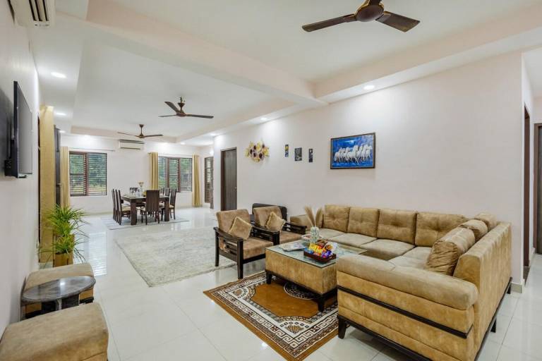 House with BBQ, pool & yard | Perfect for remote work | Pets are welcome — photo 5