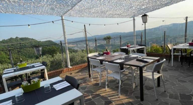 El Cielo - Rooms with Panoramic View & El Carnicero Restaurant — photo 3