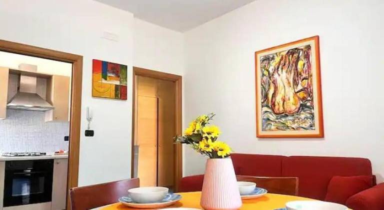 Holiday apartment with patio & garden — photo 2