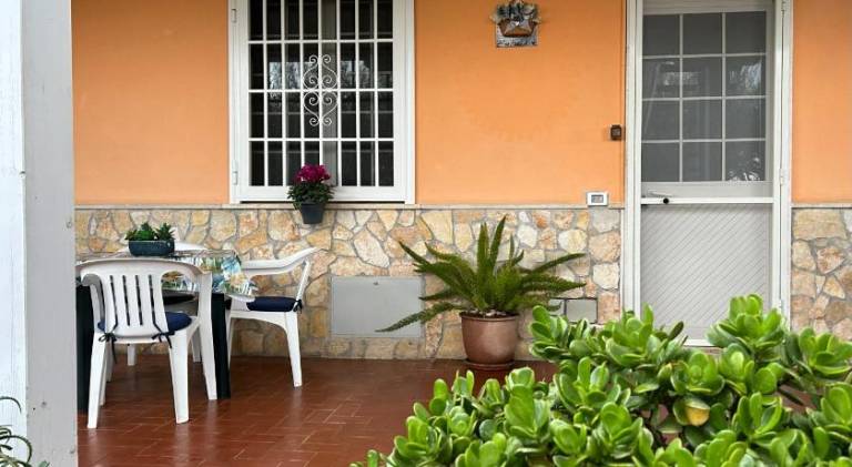 House with 2 rooms for 4 persons — photo 2