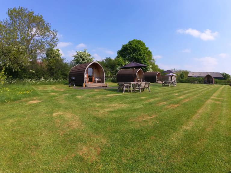 Children-friendly cottage with yard & BBQ | Pets are welcome — photo 2