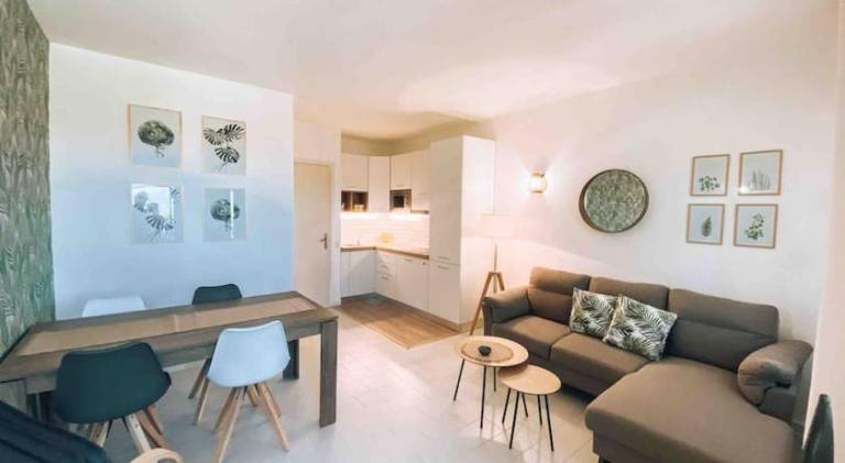 Apartment with pool | Pets allowed — photo 2