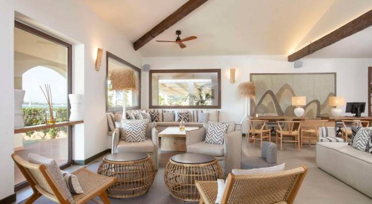 Mangia's Santa Teresa Sardinia, Curio Collection by Hilton — photo 2
