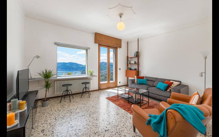 Apartment with garden | Sea view — photo 2