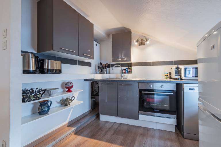 Family-oriented rental apartment | Near Strasbourg Cathedral | Dogs allowed — photo 2