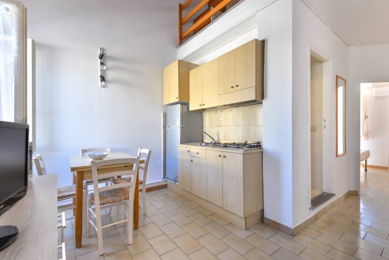 Holiday Apartment 'Il Quadrifoglio 3' near the Beach with Terrace and Wi-Fi — photo 5