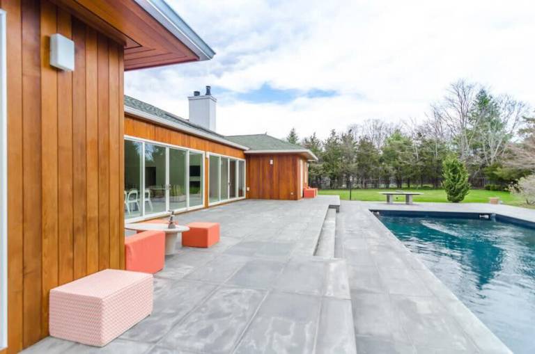 Child-friendly beautiful rental apartment with private pool | Pets are welcome — photo 3