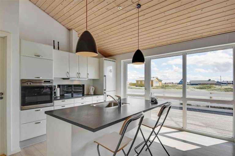Children-friendly house with sauna, BBQ & terrace | Close to the beach | Pets allowed — photo 2