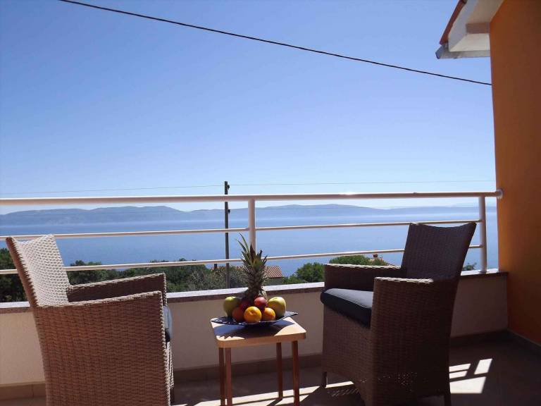 Ferienwohnung mit 3 Terrassen und Meerblick