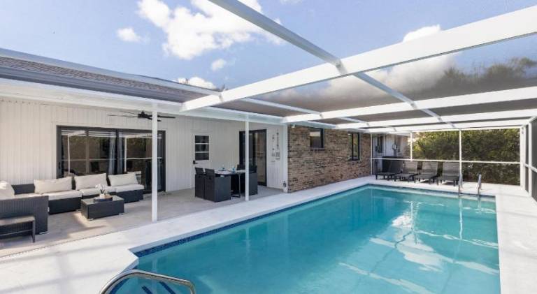 Charming vacation home with pool | Dogs allowed in Naples, FL