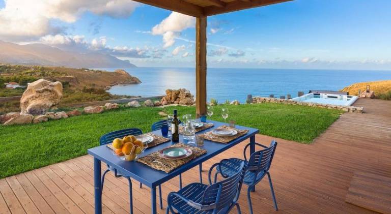 Villa with pool & jacuzzi in Castellammare del Golfo