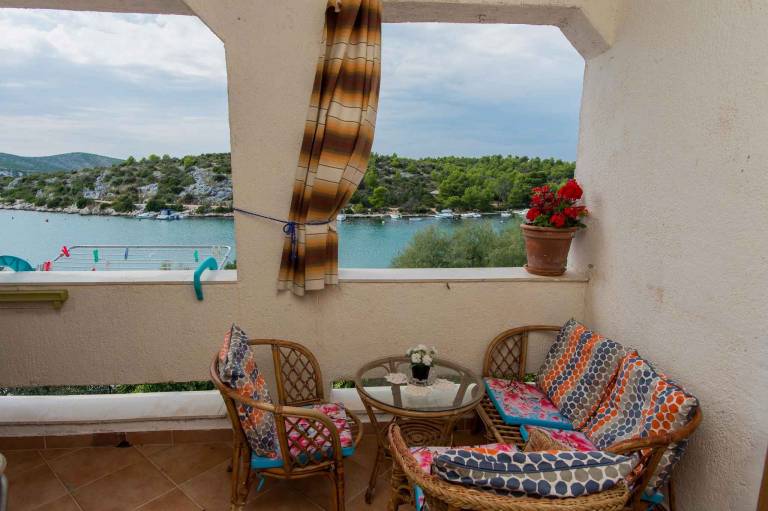 Ferienwohnung in Grebaštica für max. 4 Personen Ferienwohnung in Grebaštica für max. 4 Personen