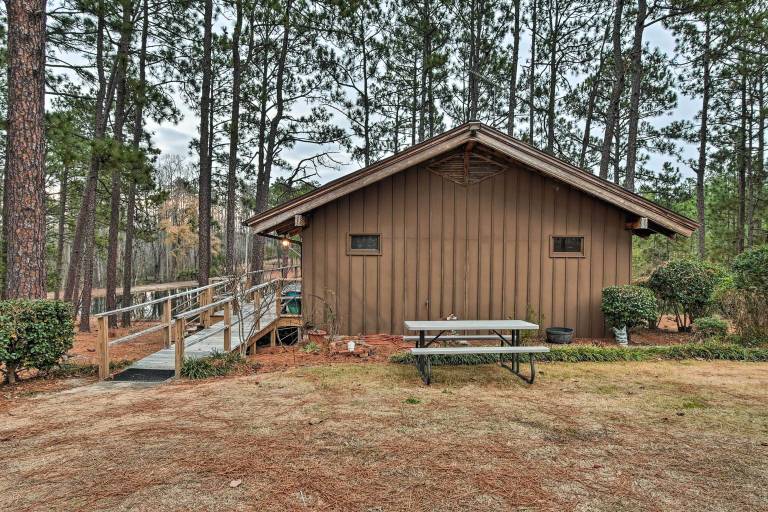 Cabin  Rockingham